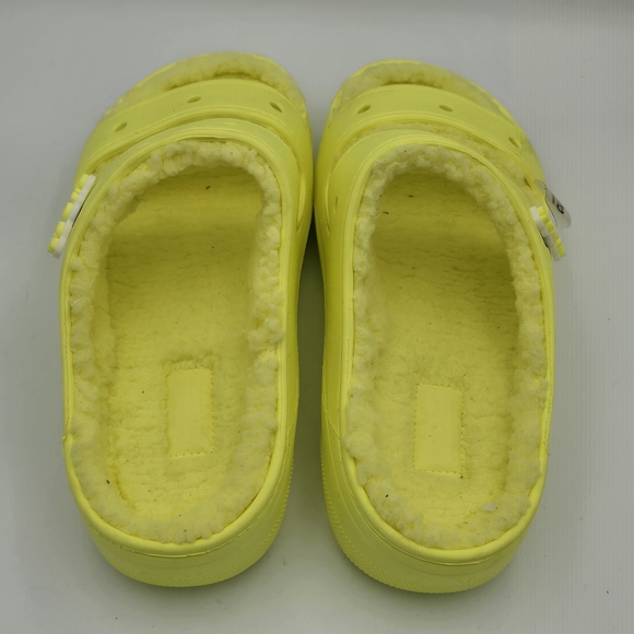 CROCS Classic Cozy Sandals, Bright Yellow, Faux Fur, SOFT! Men's 10/Women's 12 - Picture 7 of 12